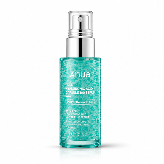 Sérum facial ANUA PDRN con ácido hialurónico en envase turquesa con dispensador, sobre fondo blanco.
